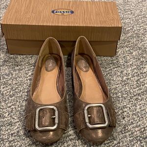 Fossil Maddox leather flat